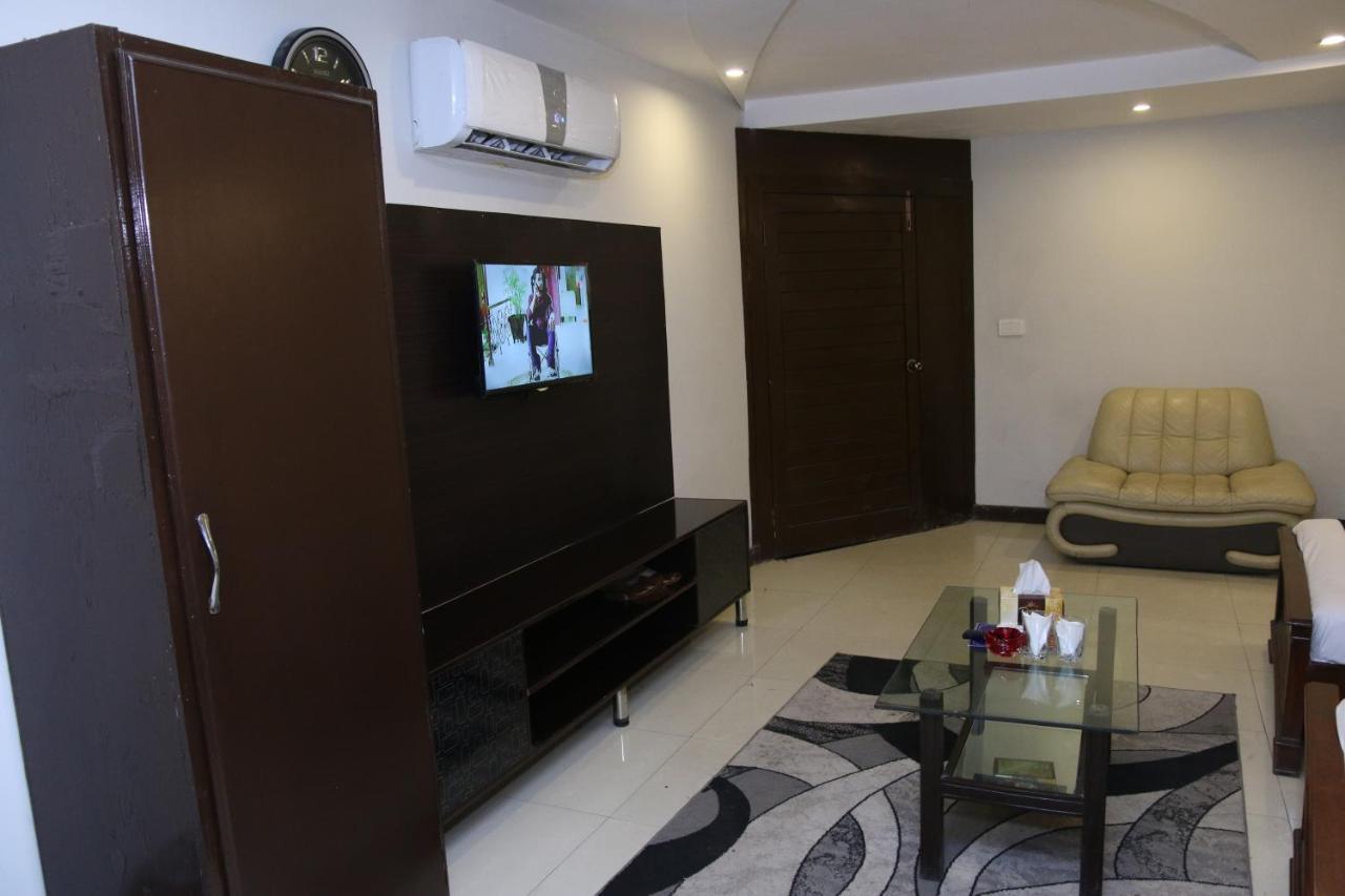 Gulberg Continental Hotel Lahore Ngoại thất bức ảnh