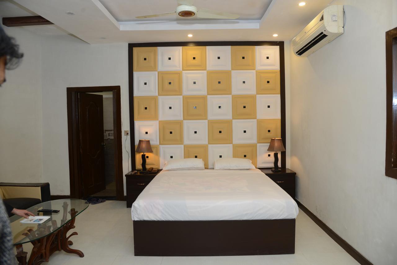 Gulberg Continental Hotel Lahore Ngoại thất bức ảnh
