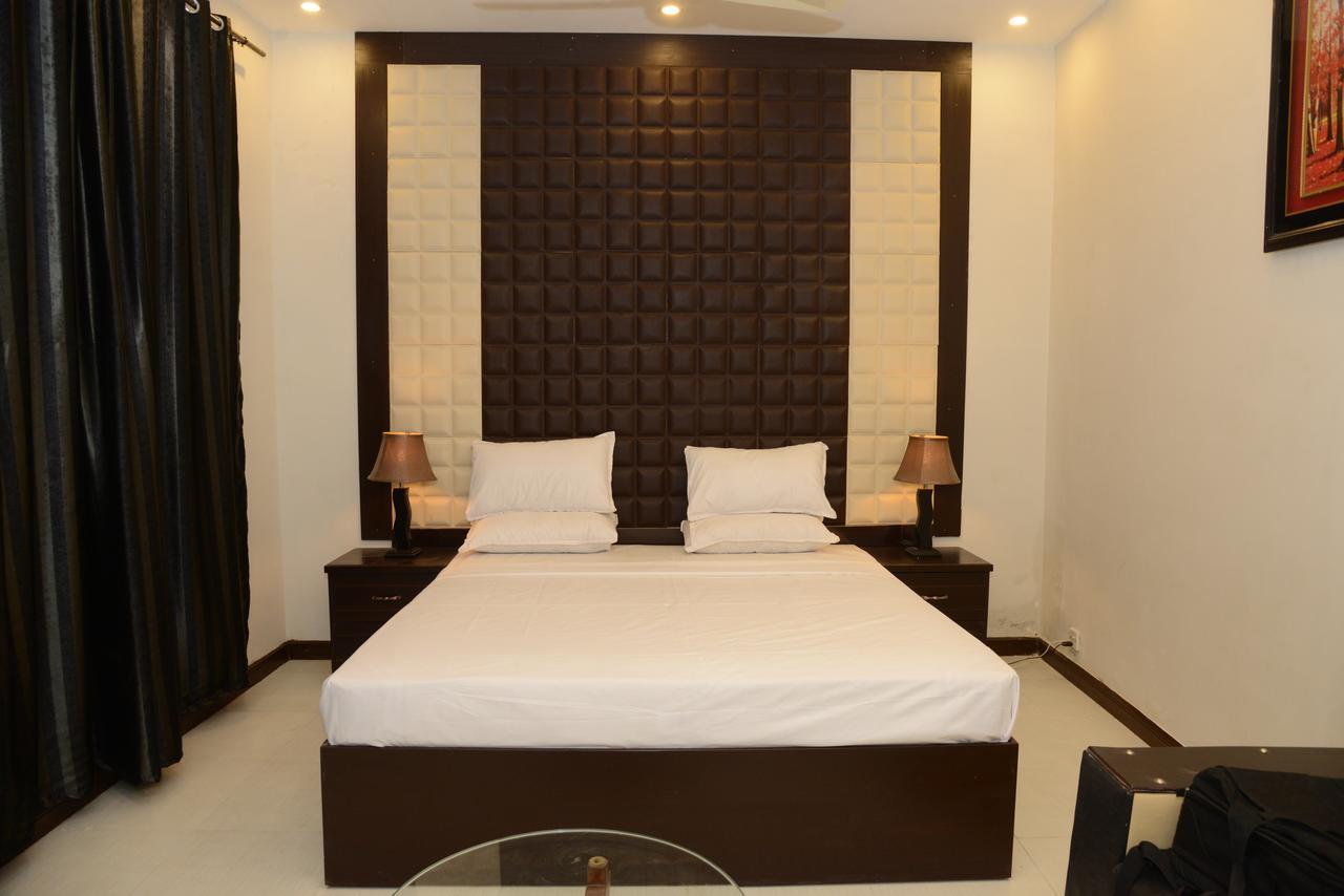 Gulberg Continental Hotel Lahore Ngoại thất bức ảnh