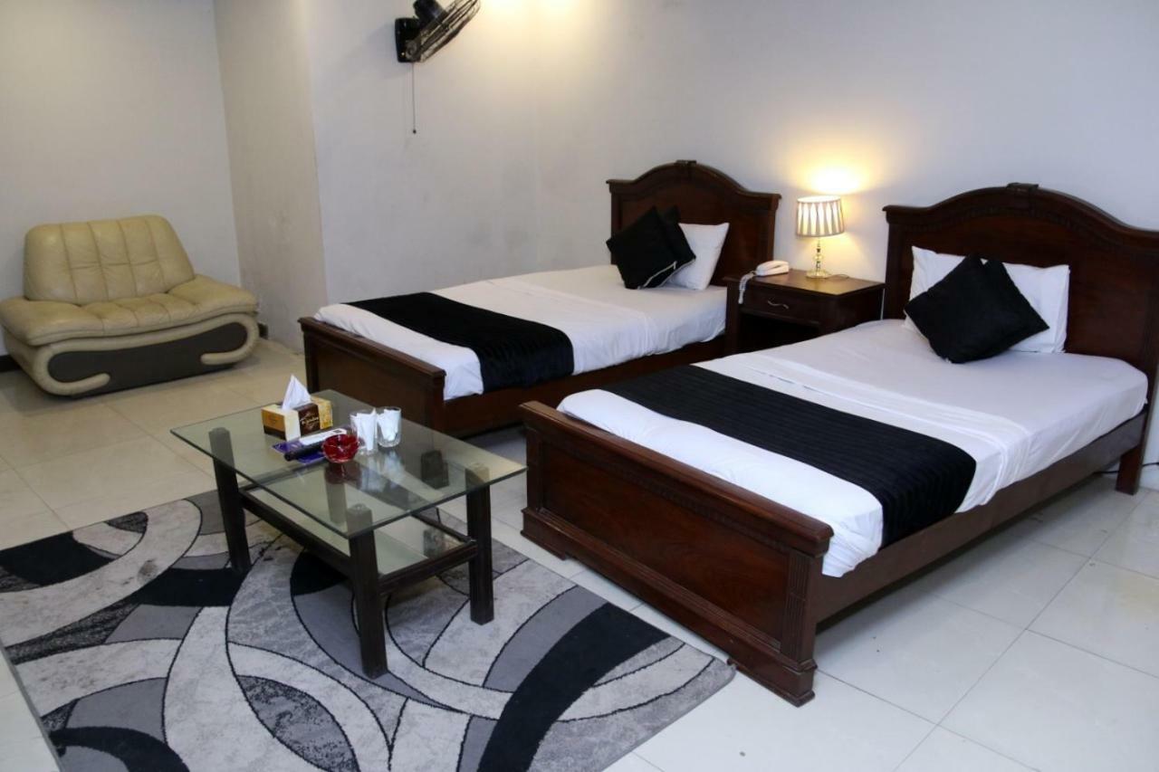 Gulberg Continental Hotel Lahore Ngoại thất bức ảnh