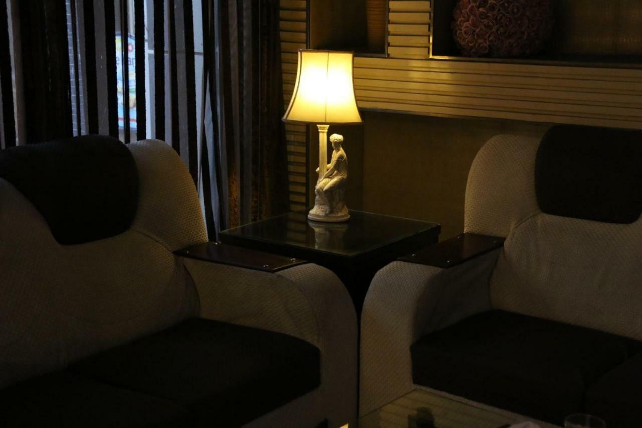 Gulberg Continental Hotel Lahore Ngoại thất bức ảnh
