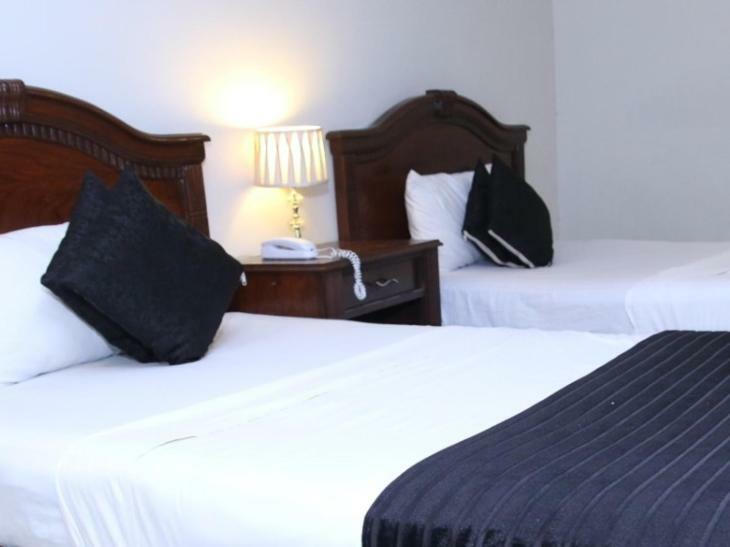 Gulberg Continental Hotel Lahore Ngoại thất bức ảnh