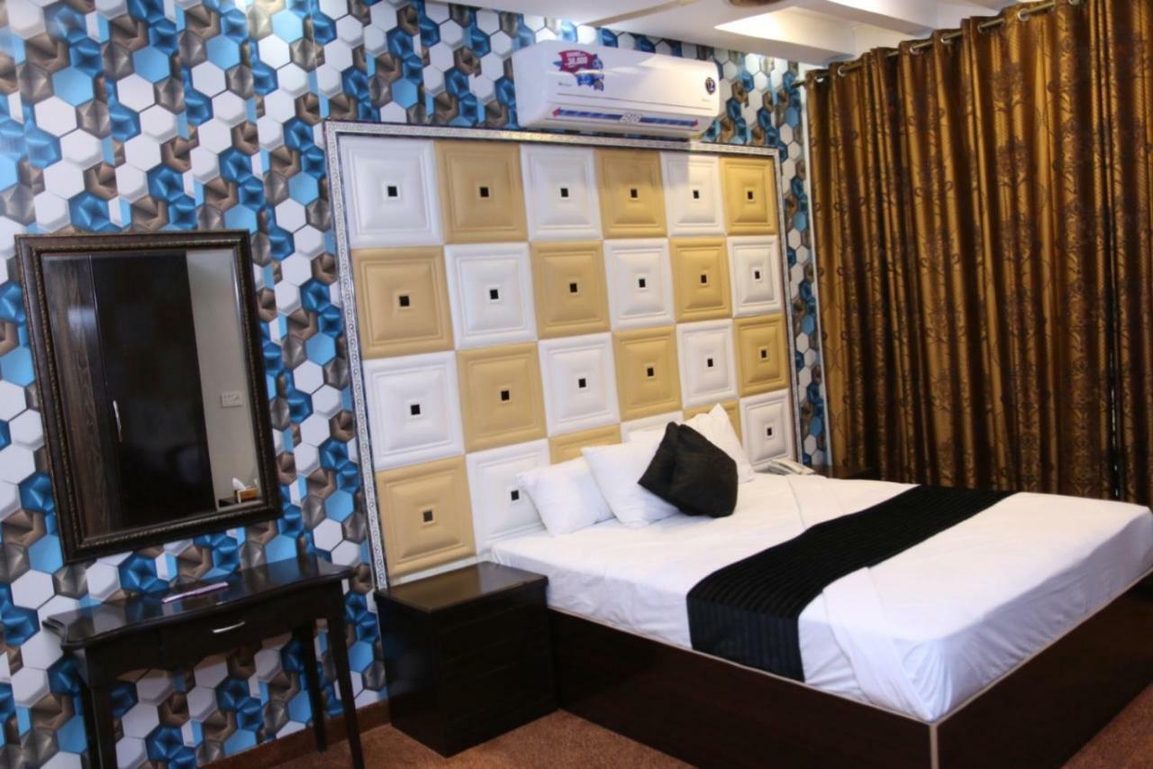 Gulberg Continental Hotel Lahore Ngoại thất bức ảnh