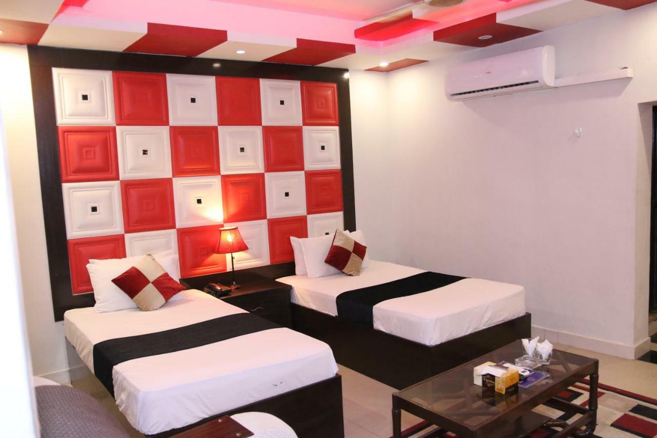 Gulberg Continental Hotel Lahore Ngoại thất bức ảnh